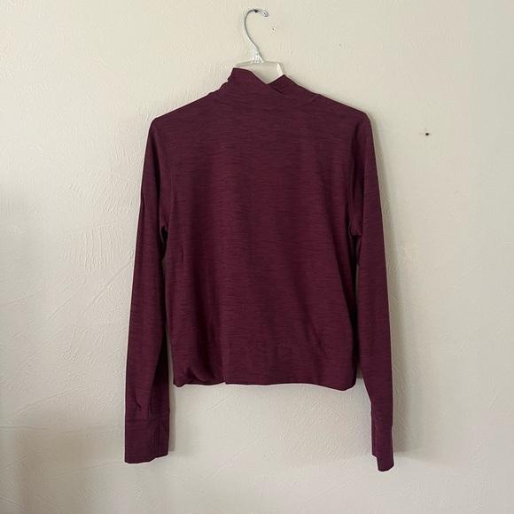 Old Navy Active Breathe On Women's Burgundy Twist Front Top Long Sleeves Size L - Picture 2 of 13
